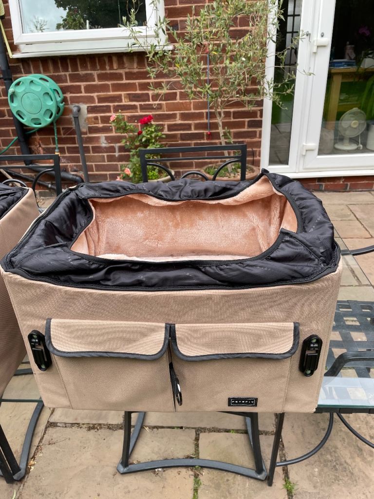 Dog car seats 