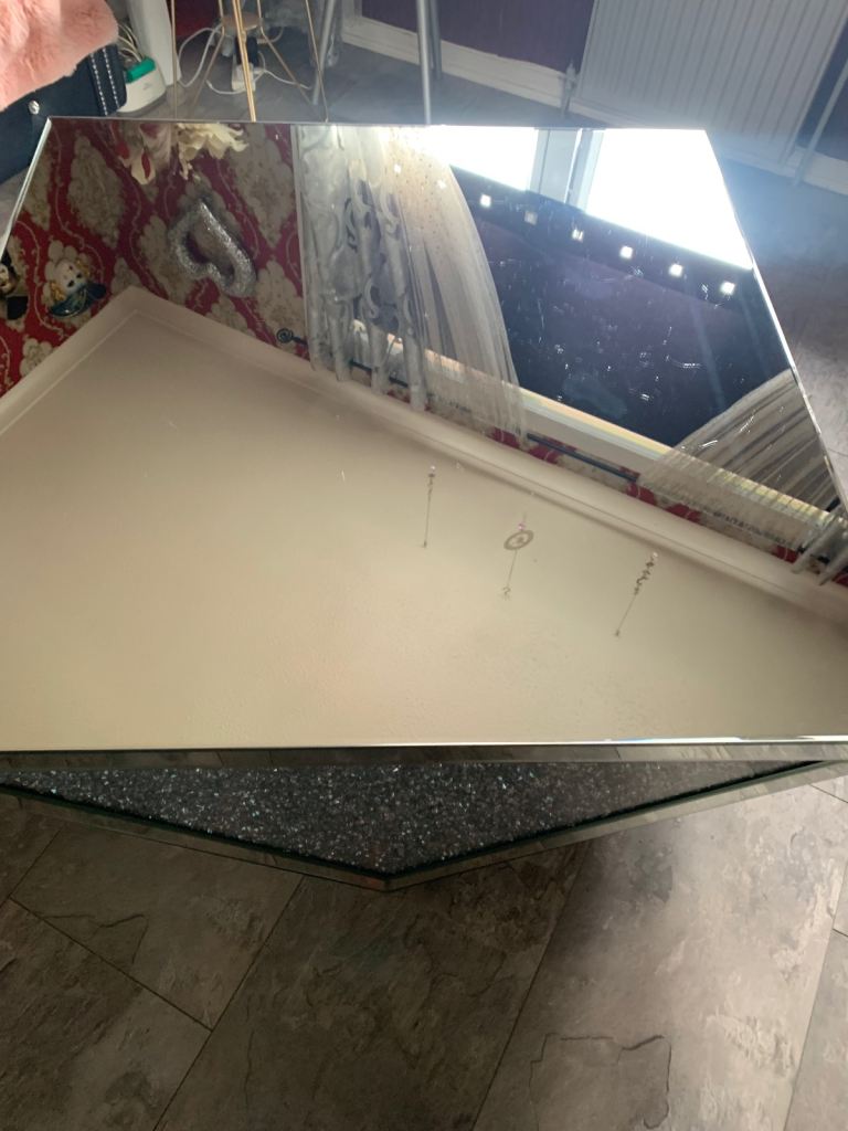 Mirrored Coffee Table with Crushed Diamond Effect - Good Condition