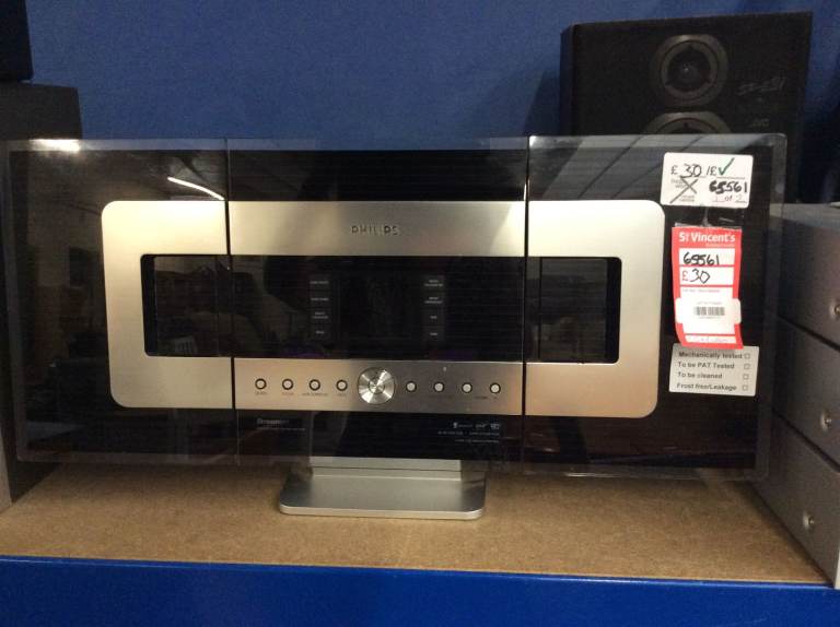 Philips Stereo System & Radio #65561 £30