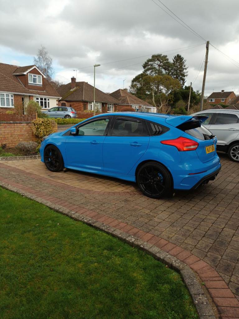 FORD FOCUS RS,MOUNTUNE, SHELL SEATS Hatchback, 2017, Manual, 2261 (cc), 5 doors