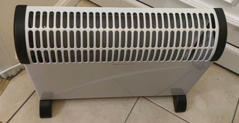 Fine Elements 2000W Convector HeaterHeater – thermostat – 2 heat settings