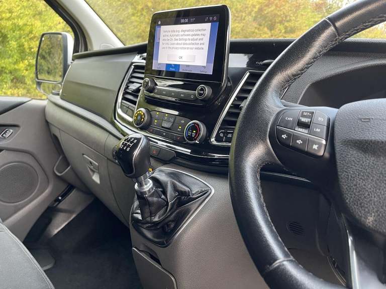 2022 Ford Transit Custom 2.0 320 EcoBlue Limited Crew Van L2 H1 Euro 6 (s/s) 5dr (6 Seat) PANEL V...