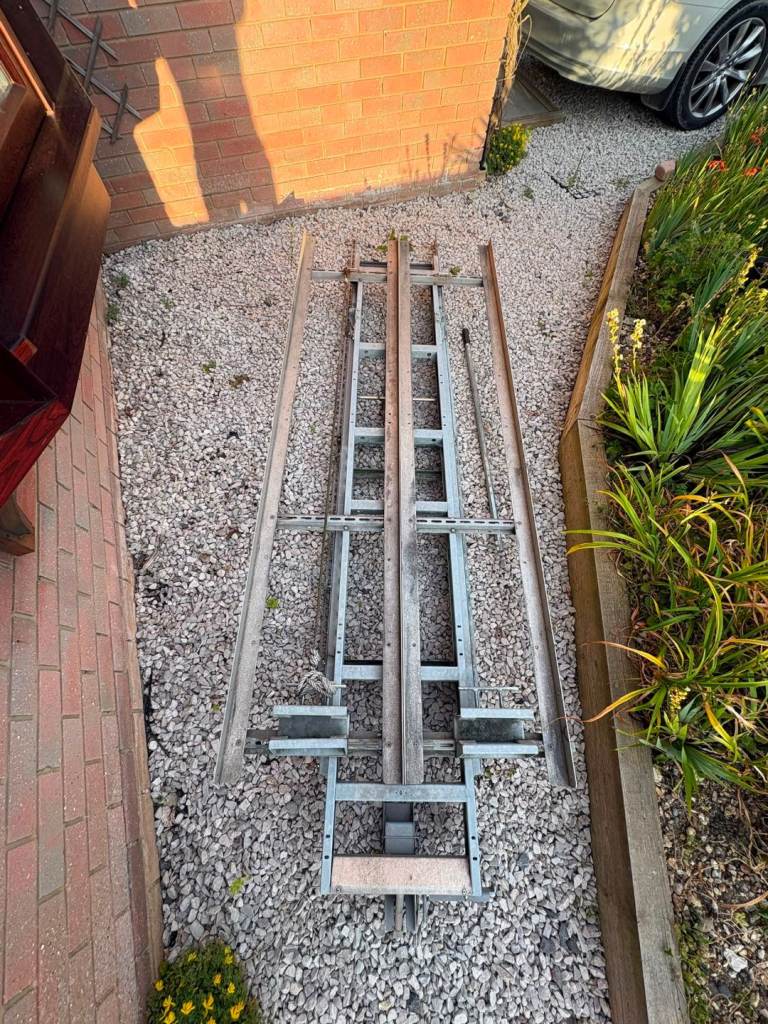 Title Bri-Stor Easi-Load Van Ladder Racking
