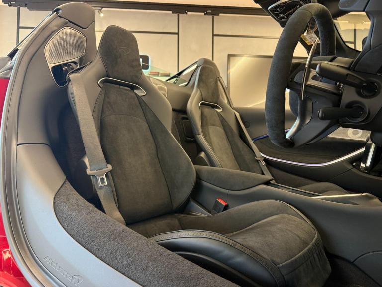  McLaren Artura 3.0T V6 7.4kWh Performance Spider 2dr Petrol Plug-in Hybrid SSG Euro 6 (s/s Petro...