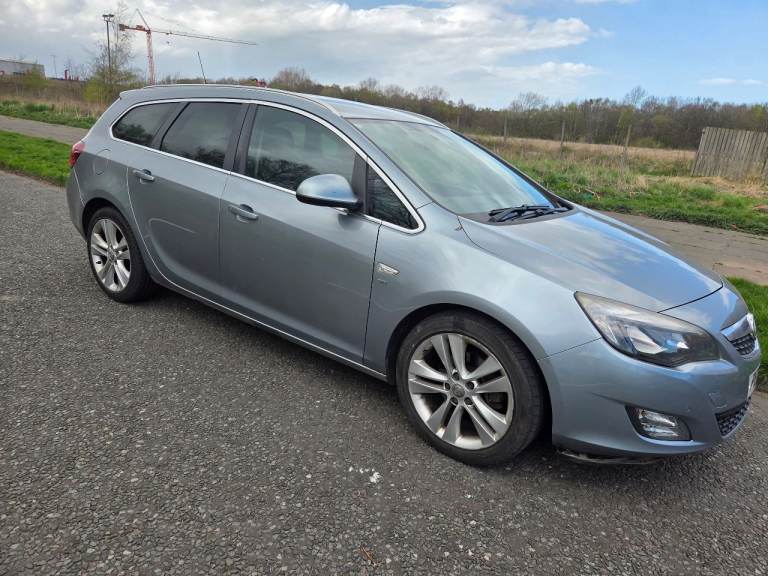 Astra 1.7 cdti sri estate 2011 6 speed