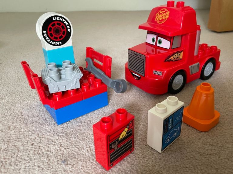 LEGO DUPLO Disney and Pixar’s Cars Mack at the Race Set - complete