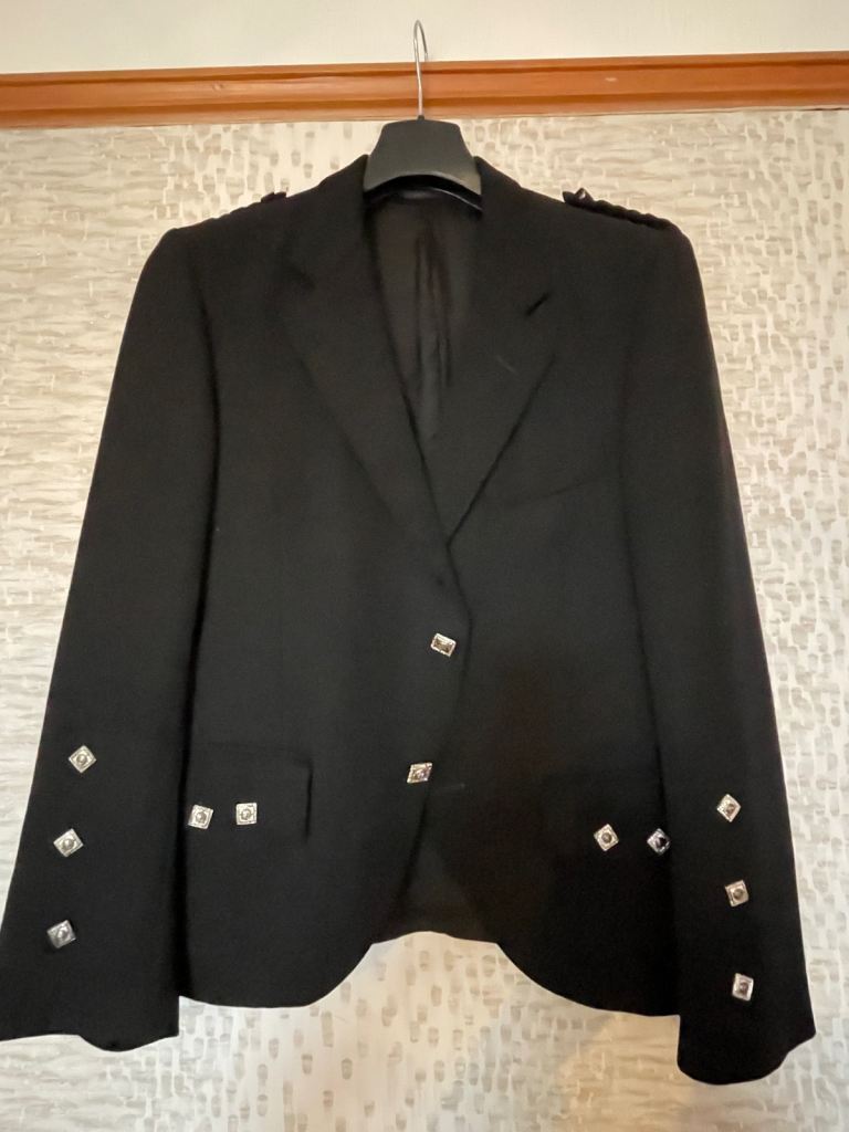 Gents kilt jacket