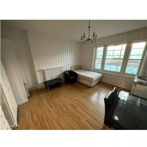 Semi-Studio To Rent Holland Road, Kensington Olympia/Shepherds Bush W14 8BE