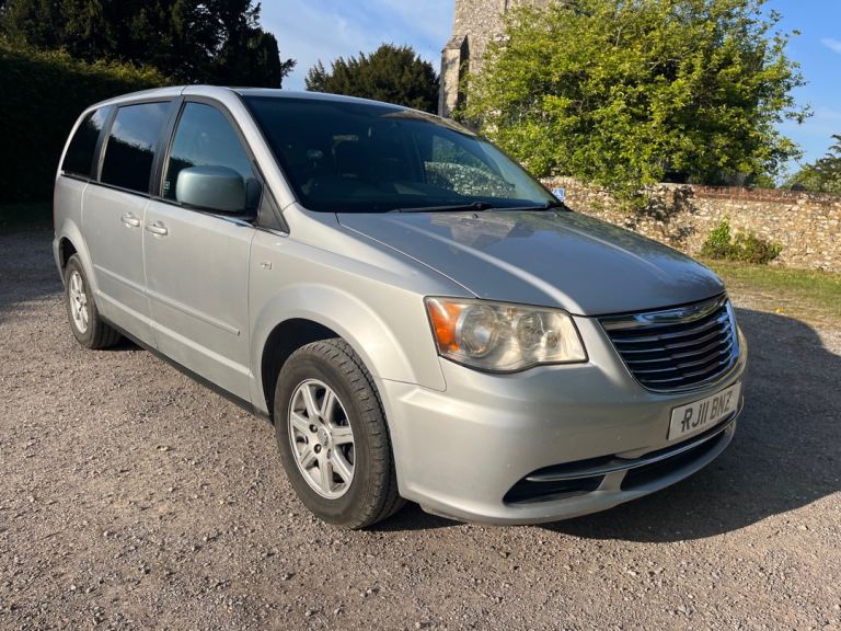 11 Reg Chrysler Grand Voyager 2.8CRD Automatic 