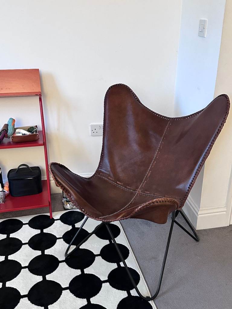 Brown Leather Butterfly Chair – Very Good Condition