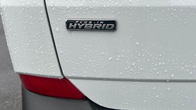 2025 Ford Tourneo Custom 340 L2 Petrol Fwd 2.5 PHEV 232ps H1 Zetec 8 seater Auto Standard Roof Mi...