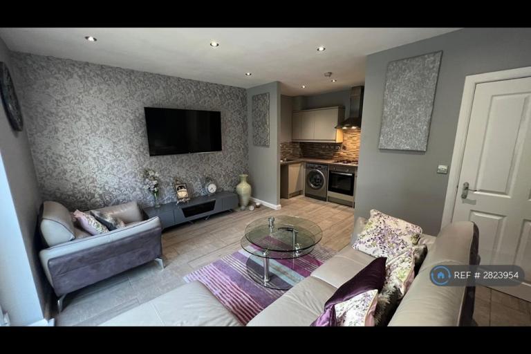 2 bedroom flat in Primrose House, Sheffield, S6 (2 bed) (#2823954)