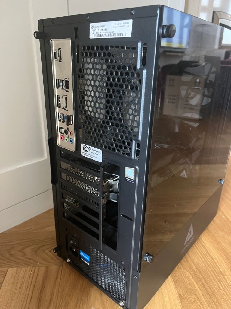 GeForce RTX 3080, Ryzen7, Cyberpower gaming PC.