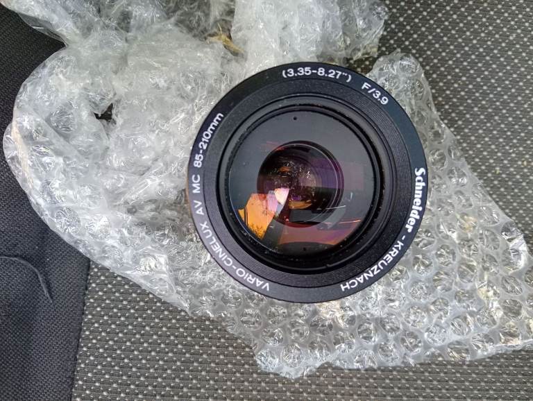 Schneider Kreuznach 85-210mm f/3.9 camera/projector lense