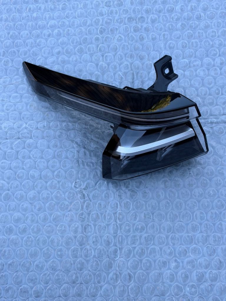  Genuine Nissan Qashqai J12 Near Side Left Hand Rear Passenger Led Light 26555HN25A. 