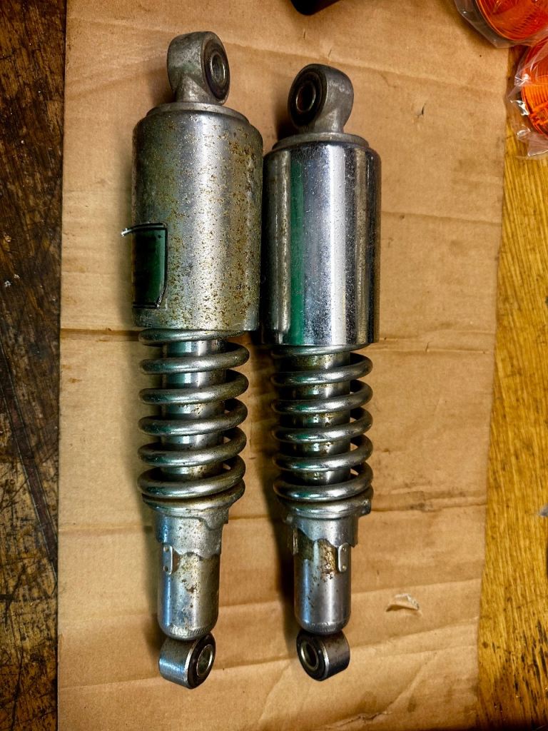 Suzuki GT750 1972 J/K original rear shocks 