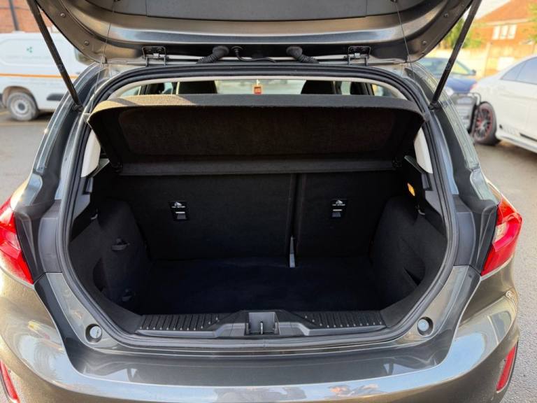 2018 Ford Fiesta 1.0T EcoBoost Zetec Hatchback 5dr Petrol Manual Euro 6 (s/s) (100 ps) Hatchback ...