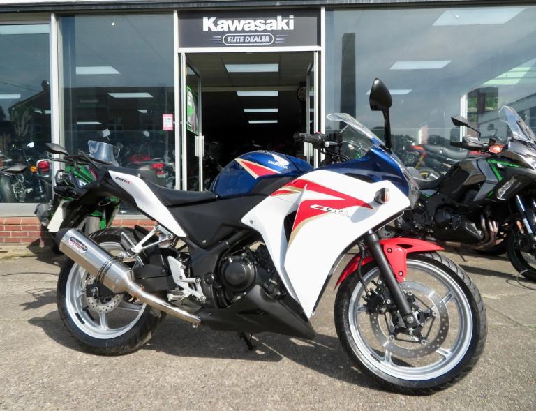 HONDA CBR250R DELKEVIC CAN & A2 LICENSE 