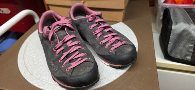 Scarpa Margarita GTX women's hiking shoes UK 7 hardly used £38