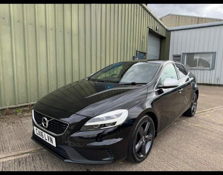 Volvo V40 D2 R-Design (Top Model)