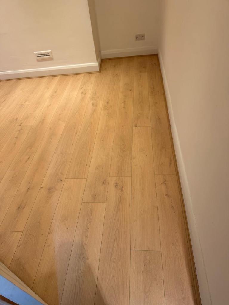 Professional Carpet & Laminate Flooring Fitters | Competitive Prices