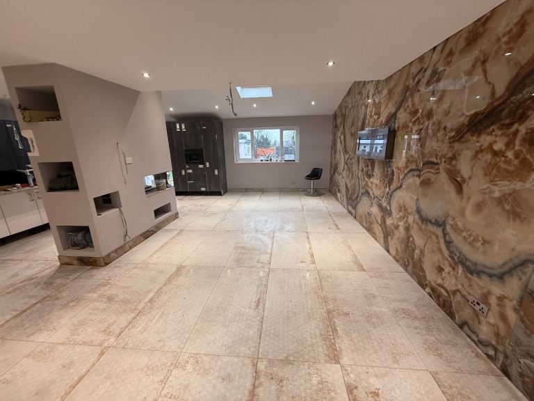 Tiling . Tiler Birmingham 