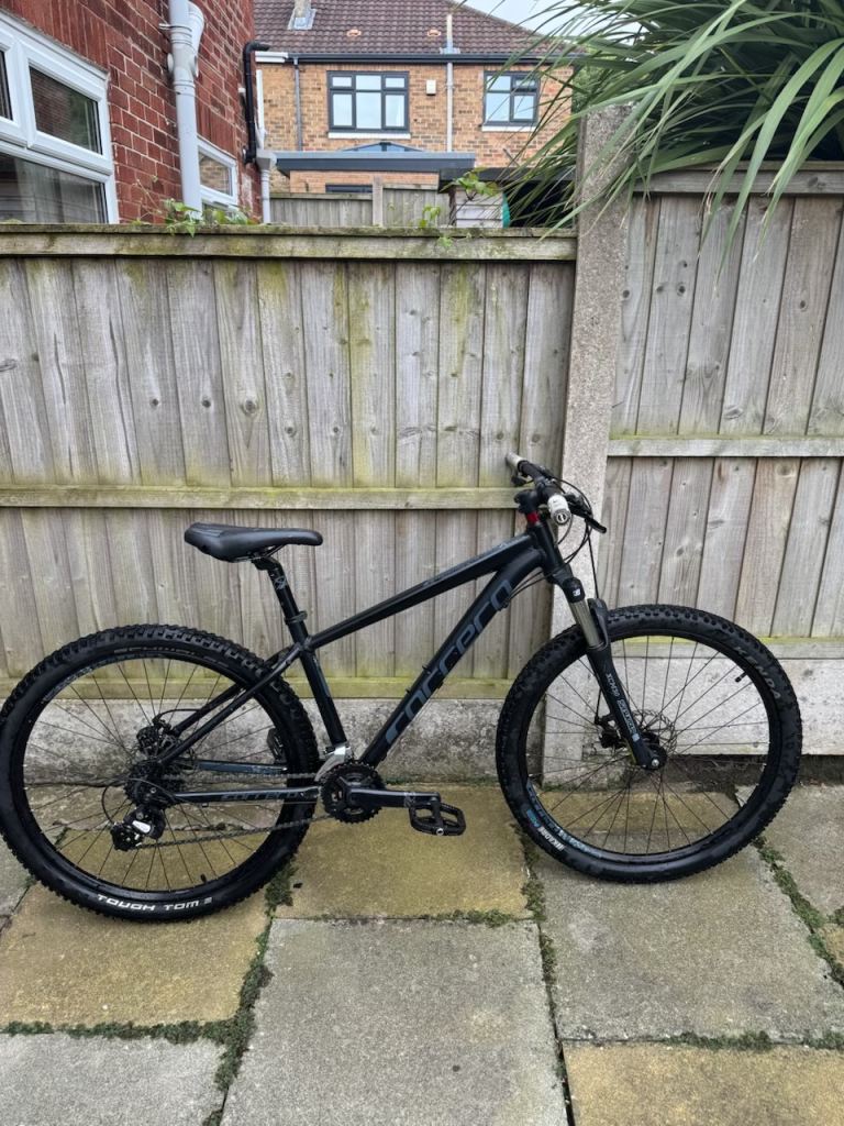 Carrera Vengeance Mountain Bike - 27.5-inch Wheels, Medium