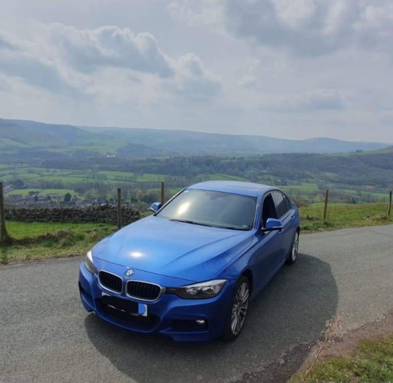 BMW 3 SERIES, Saloon, 2013, Manual, 2L engine size 4 doors