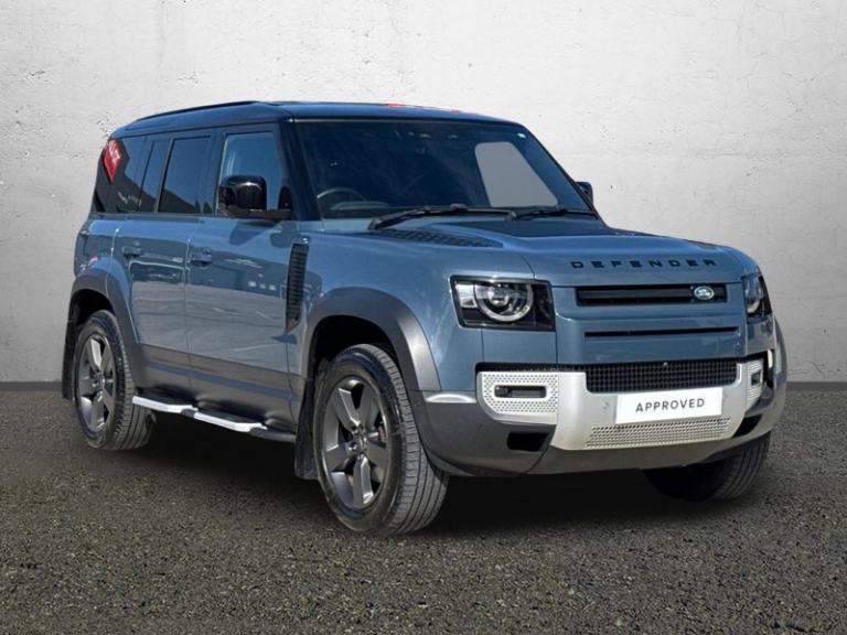 LAND ROVER COMMERCIAL DEFENDER 3.0 D250 Hard Top SE Auto