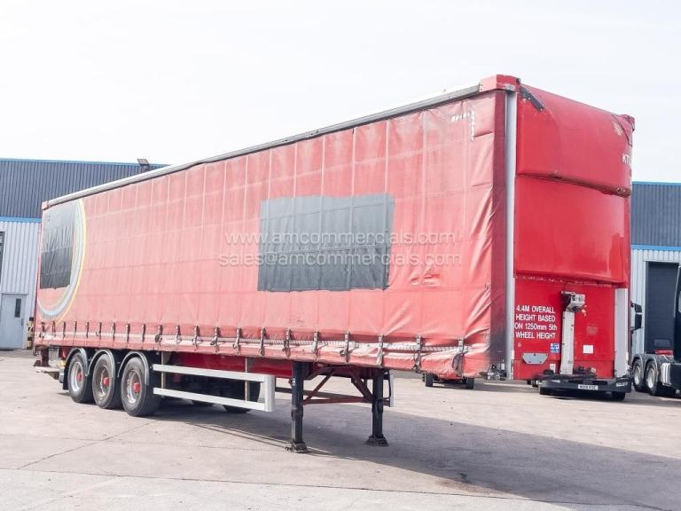 SDC 4400MM CURTAINSIDE TRI AXLE TRAILER