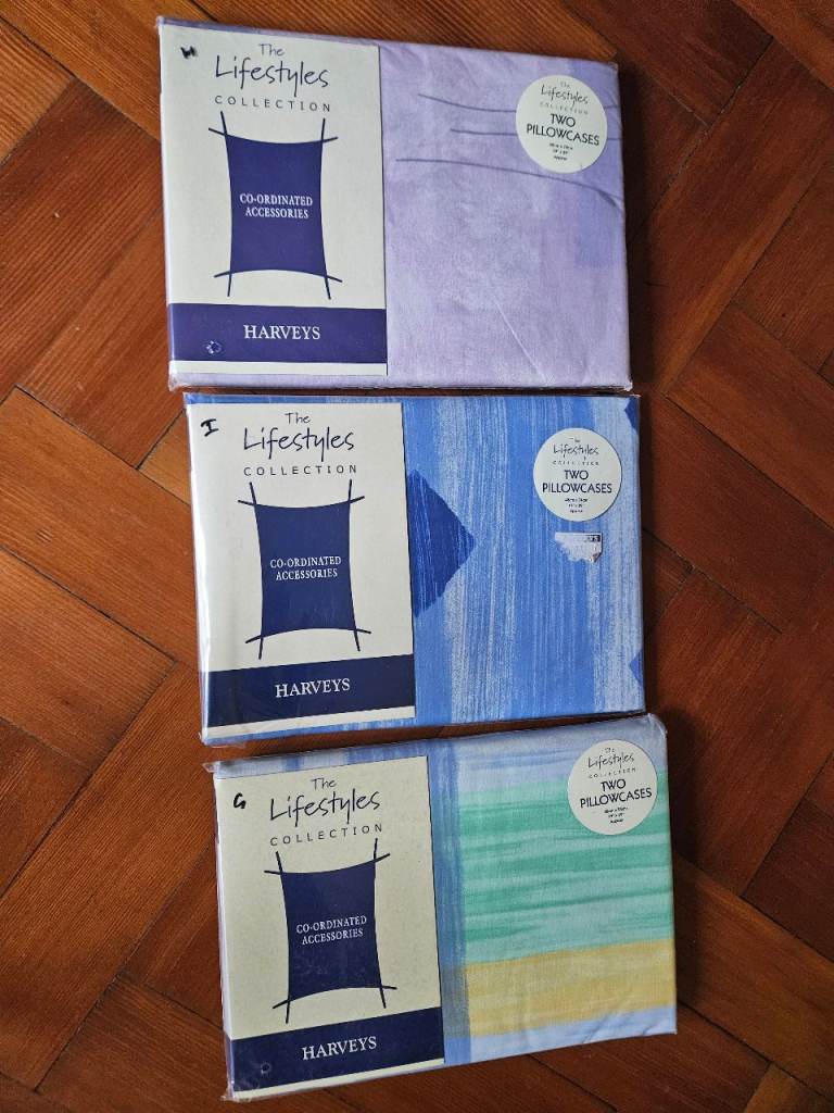 3x 2 Harvey's pillow cases - new