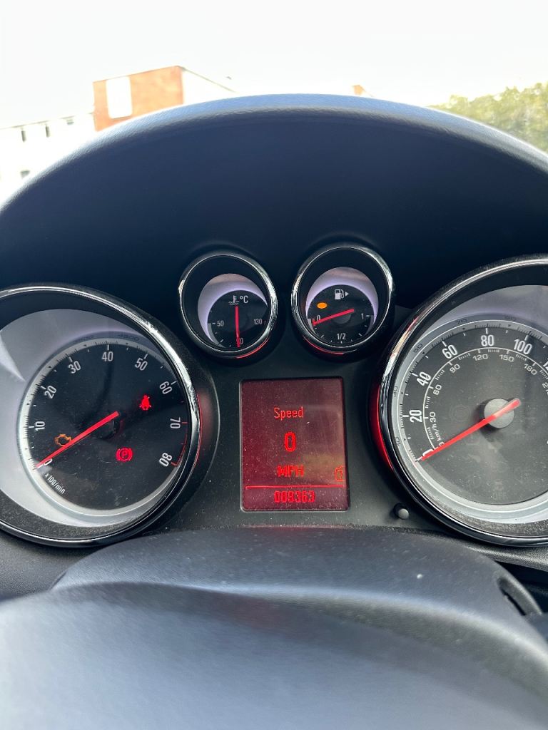 Vauxhall, ASTRA, Hatchback, 2011, Manual, 1598 (cc), 5 doors