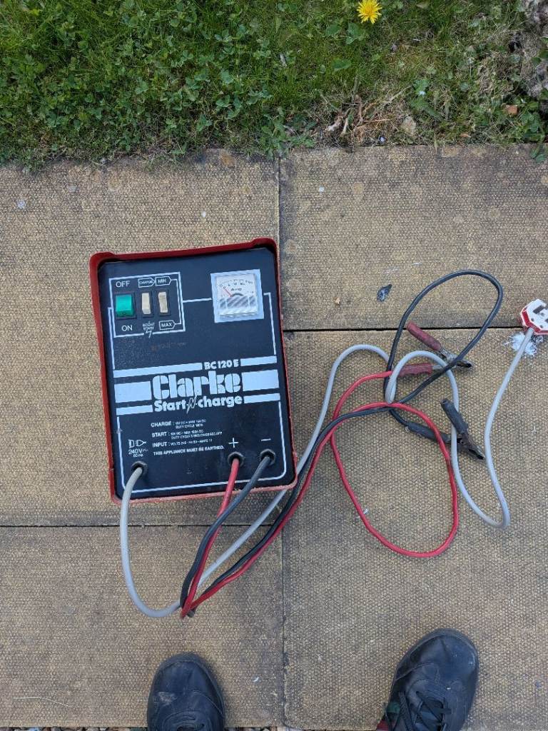 Clarke start N charge BC120E battery charger