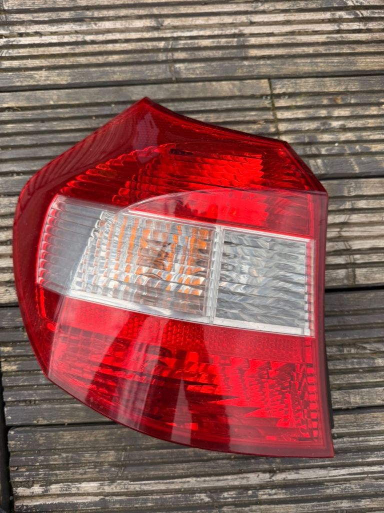 Bmw 116 Se Hatchback E87 2006 REAR TAIL LIGHT PASSENGER SIDE 6924501