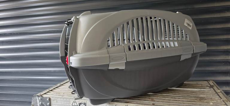Ferplast Atlas Deluxe 20 Cat / Small Dog Carrier