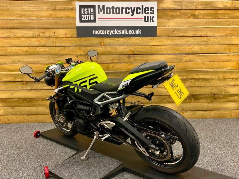 SUPERB 2023 TRIUMPH STREET TRIPLE 765 MOTO2 LTD EDITION, 184 OF 765, FSH!