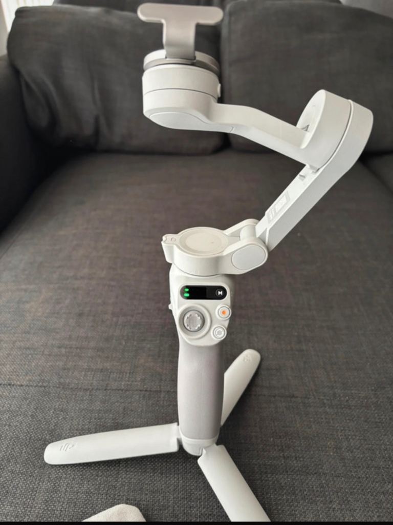 DJI Osmo de Mobile Gimbal – Good Condition, with Carry Bag