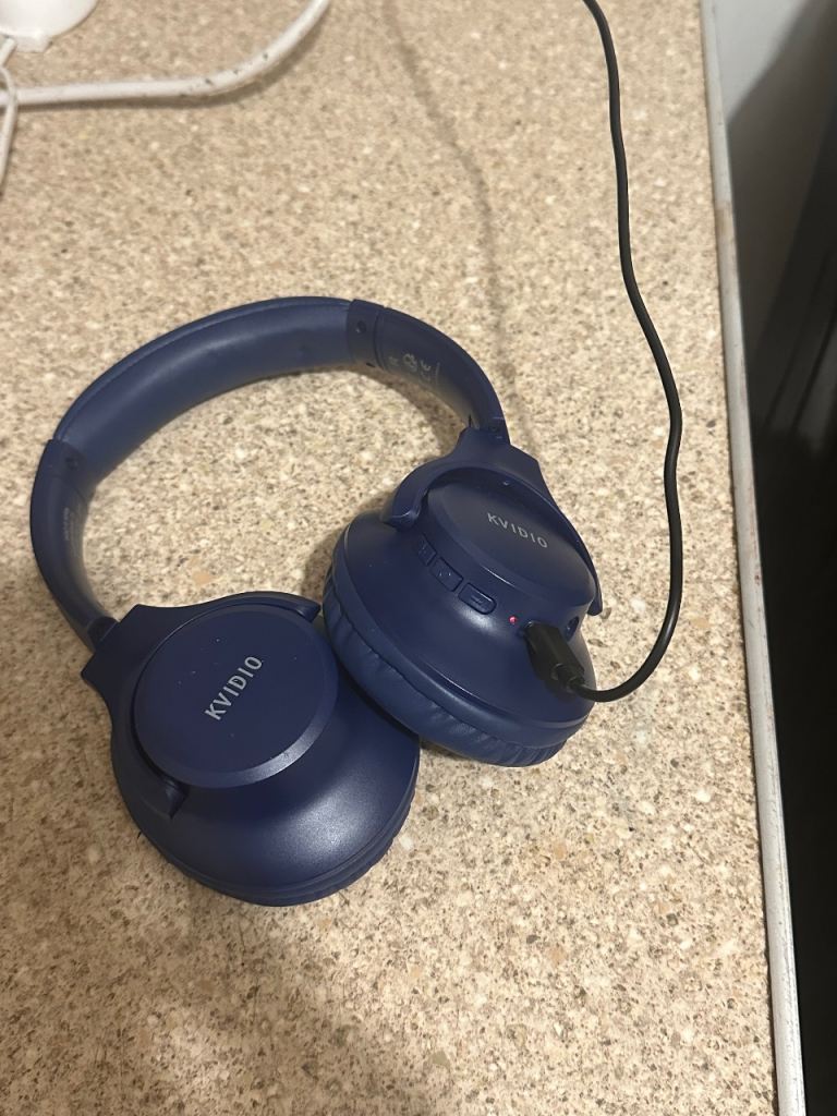 Kvidio Headphones (Bluetooth)