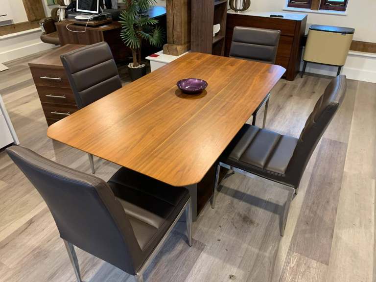 Second Hand Extendable Meeting Table H 76cm x W 160cm x D 87.5cm Extended Width = 205cm