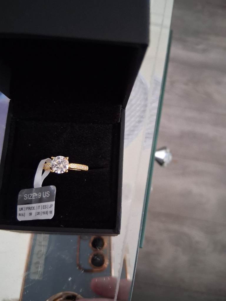 BRAND NEW RING
