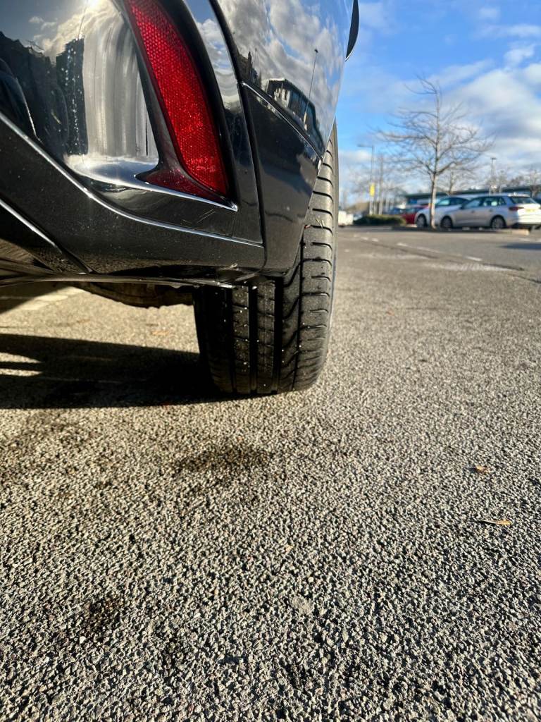 2023 Jaguar F-PACE 2.0L Diesel Santorini Black R Dynamic Black Edition