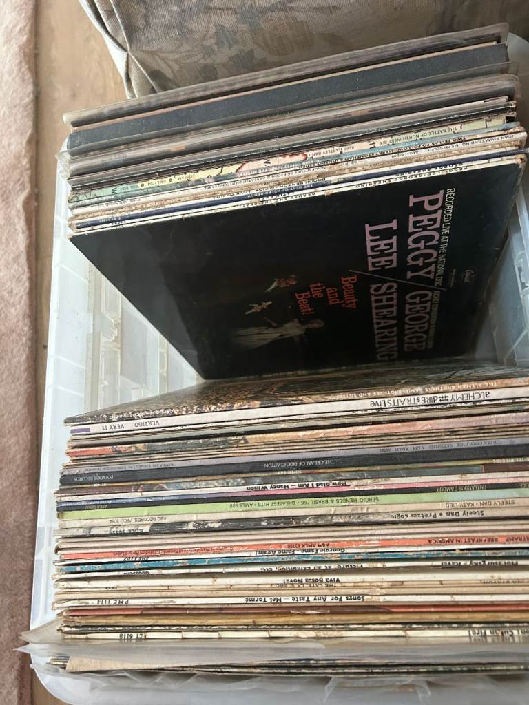 Large Collection of Vintage Vinyl Records  TOTAL 250