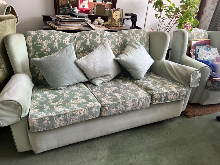 HIGH BACK 3 SEATER SOFA  AND 2 MATCHING ARMCHAIRS