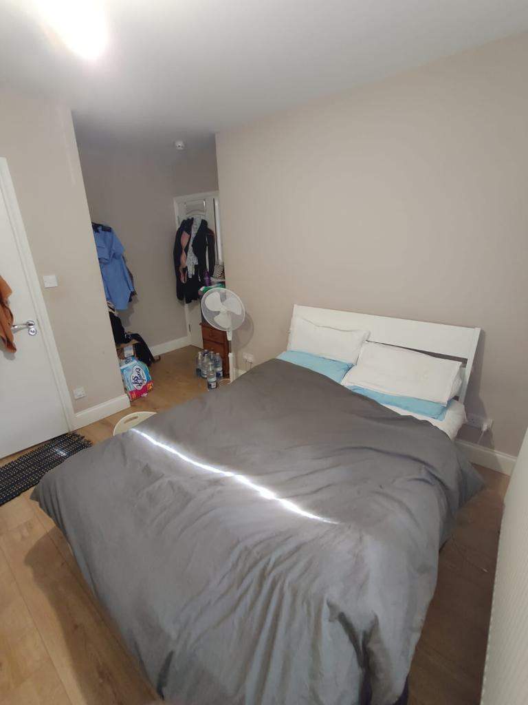 Double ensuite room for rent.