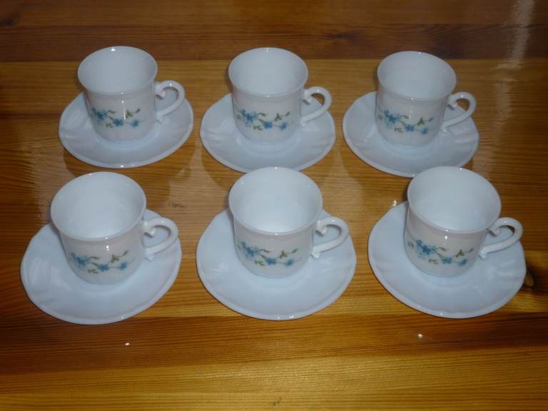 ARCOPAL Espresso Cups and Saucers, Set of 6, Veronica/Forget-Me-Not Pattern - VGC