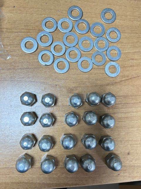 Cylinder head nuts and washers Alfa Romeo Montreal