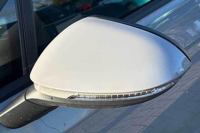 2020 Volkswagen Golf 1.5 TSI Life 5dr Hatchback Petrol Manual