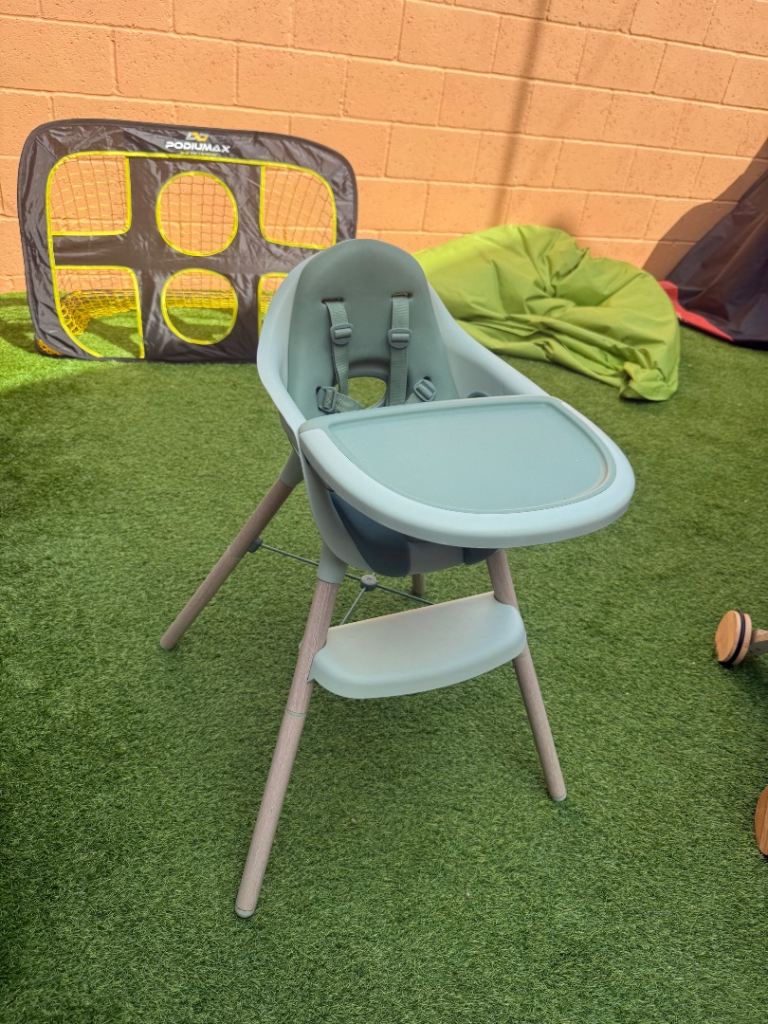 Modern Grey Baby High Chair with Wooden Legs – As Good As New