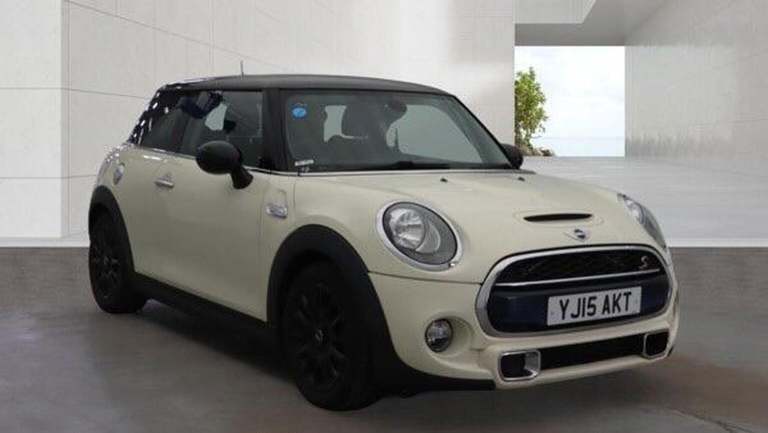 MINI HATCH 2.0 Cooper S Euro 6 (s/s) 3dr (white) 2015