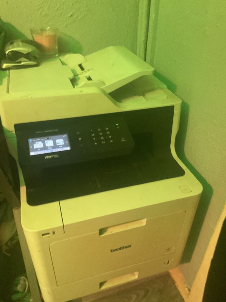 Brother MFC-L8690CDW A4 Wireless Colour Laser Printer Scanner